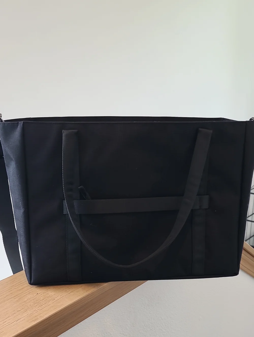 orbitkey Black Unisex Laptop Tote Bag with Shoulder Strap